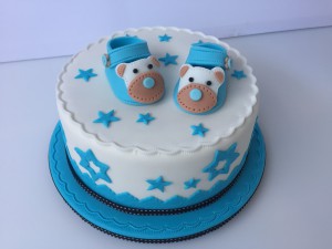 Kindertaarten - Babyshower met blauwe babyschoentjes