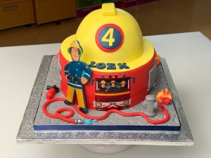 Kindertaarten - Brandweerman Sam taart Loek