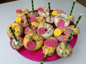 Cupcakes - Tropical donuts en cakepops