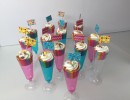 Cupcakes - Mini cupcakes in champagneglas schooltraktatie